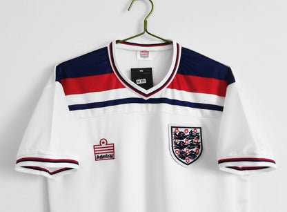 Angleterre 1982 Domicile